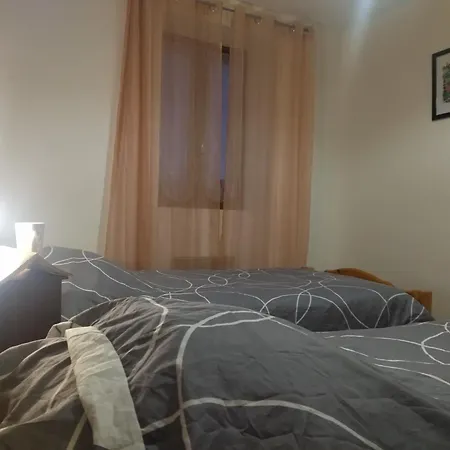 Maison Au Coeur D'un Petit Village *