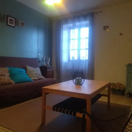 Maison Au Coeur D'un Petit Village * Goutrens