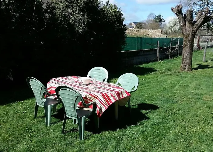 Maison Au Coeur D'un Petit Village * Goutrens