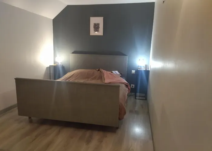 Maison Au Coeur D'un Petit Village *